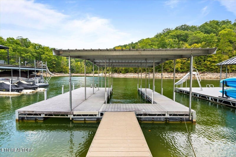 398 Perry Smith Ln, Caryville, TN 37714