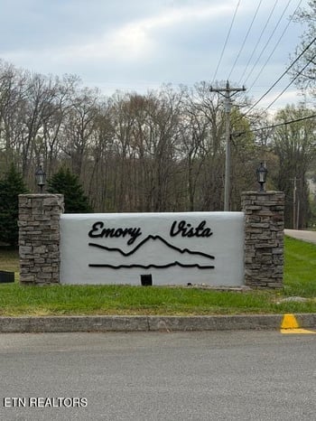 3990 Mountain Vista Rd, Knoxville, TN 37931