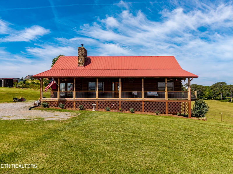 3995 W Meadow Rd, Greenback, TN 37742