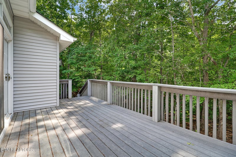 4 Augustine Ln, Crossville, TN 38558
