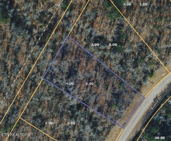 4 Austin Dr, Monterey, TN 38574