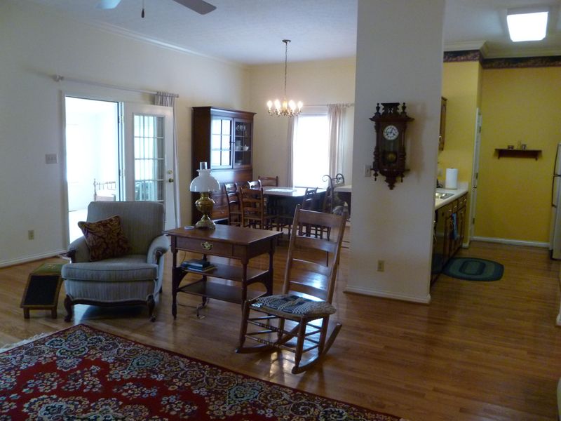 4 Breakers Ct, Clinton, TN 37716