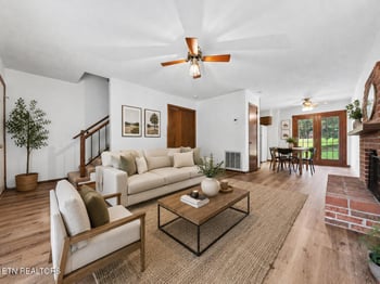 4 Eleven Estates Dr, Lenoir City, TN 37772