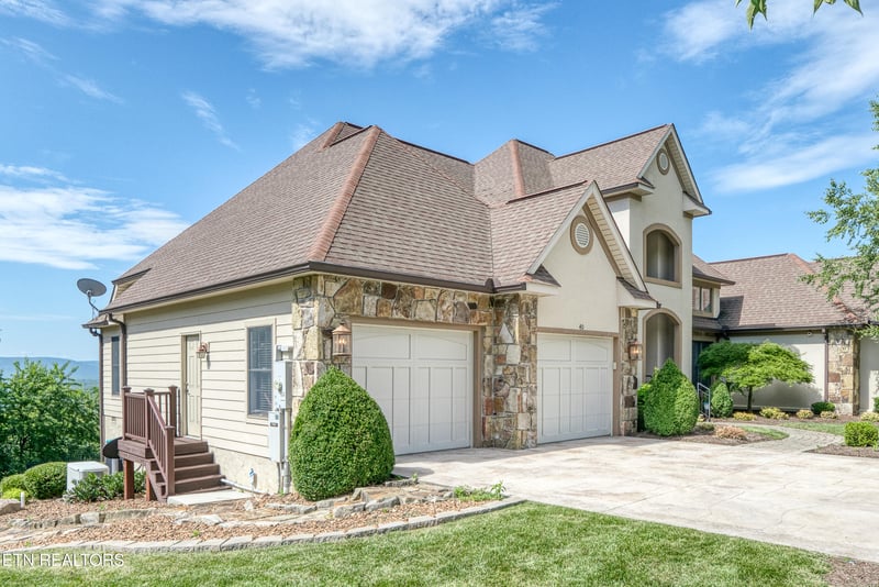40 Bluff View Ter, Crossville, TN 38558
