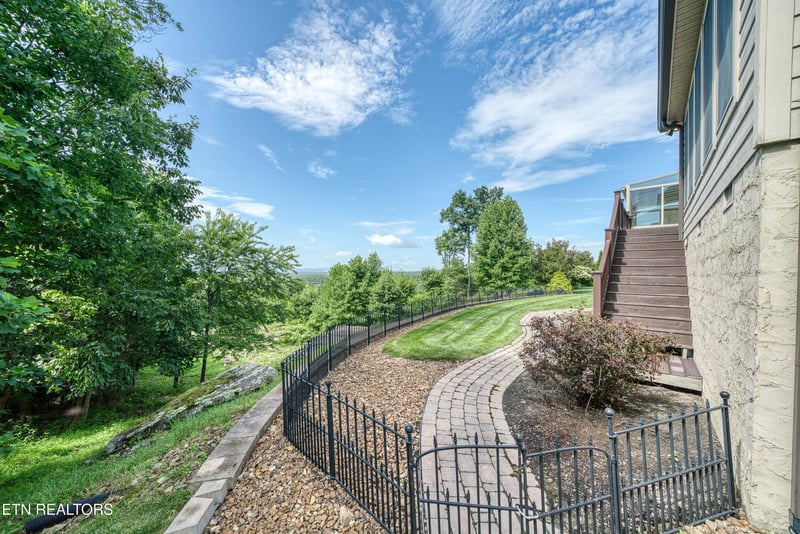 40 Bluff View Ter, Crossville, TN 38558