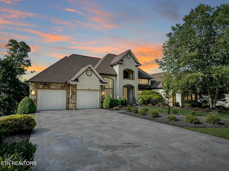 40 Bluff View Ter, Crossville, TN 38558