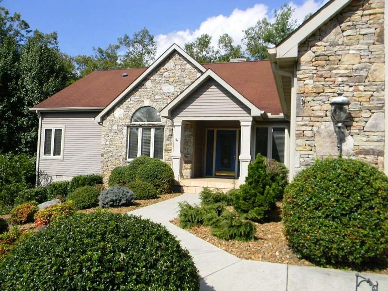 40 Renwick Dr, Fairfield Glade, TN 38558