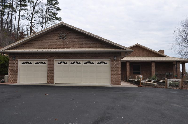 400 Burkhart Rd, Rutledge, TN 37861