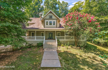 400 Cabbage Cemetery Rd, Washburn, TN 37888