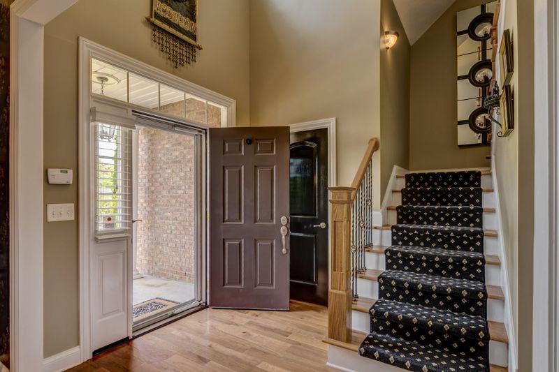 400 Cheshire Dr, Knoxville, TN 37919