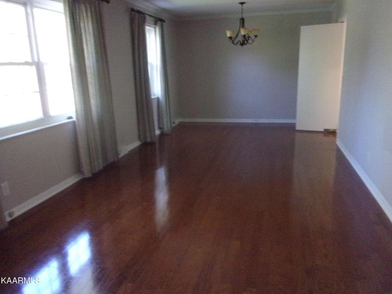 400 Gibbs Ferry Rd, Clinton, TN 37716