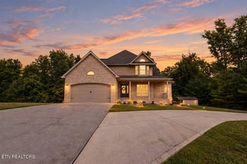 400 Indian Hills Rd, Oneida, TN 37841