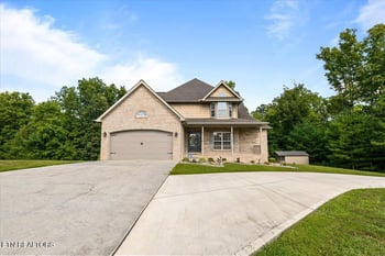 400 Indian Hills Rd, Oneida, TN 37841