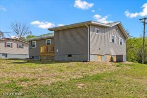 400 N Iowa Ave, Etowah, TN 37331