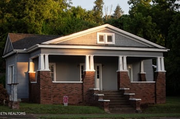 400 N Main St, Clinton, TN 37716