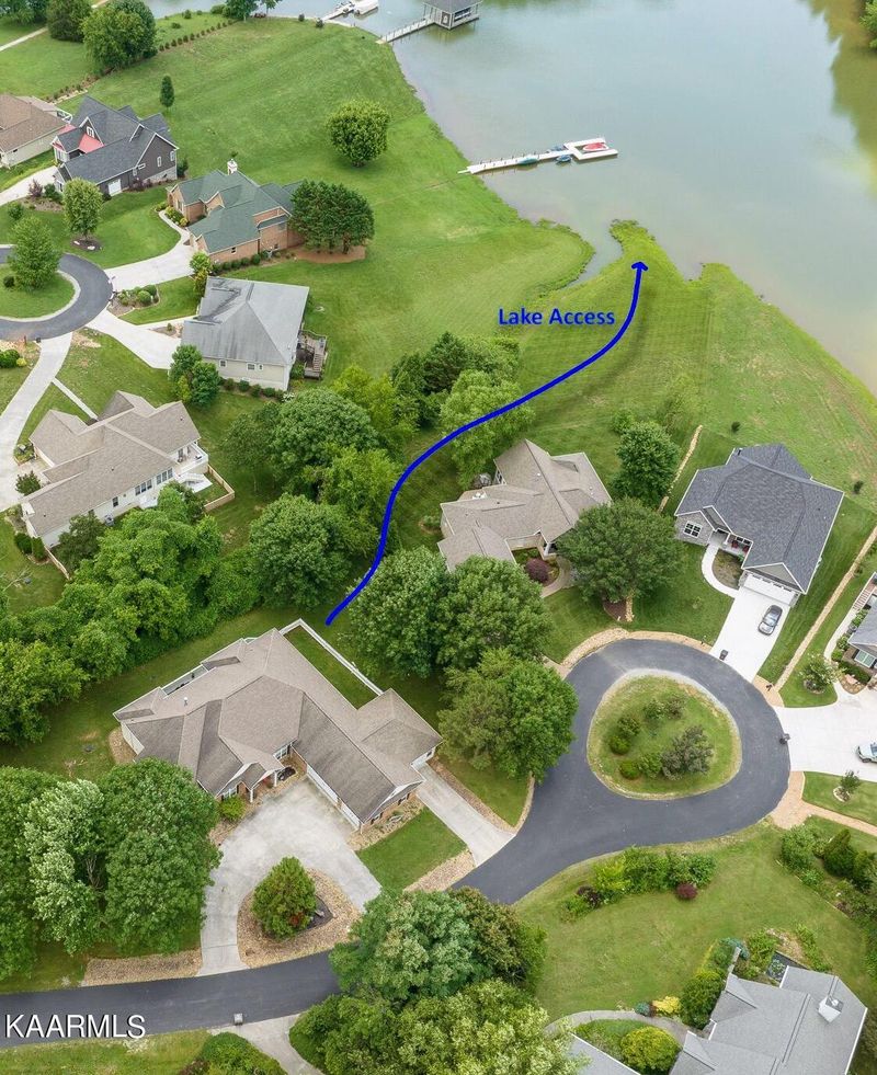 400 Ookedaliya Pl, Loudon, TN 37774