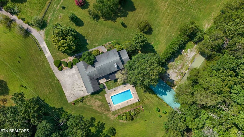 400 Rhonda Ln, Knoxville, TN 37920