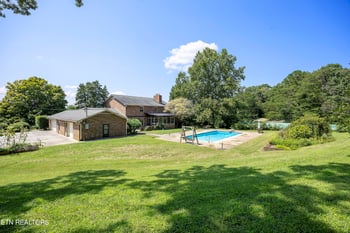 400 Rhonda Ln, Knoxville, TN 37920