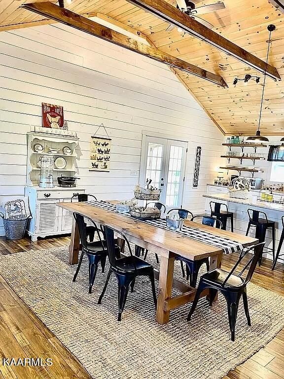 400 Rock Creek Rd, Deer Lodge, TN 37726