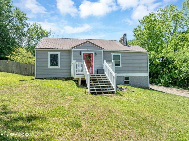 400 Slack Rd, Athens, TN 37303