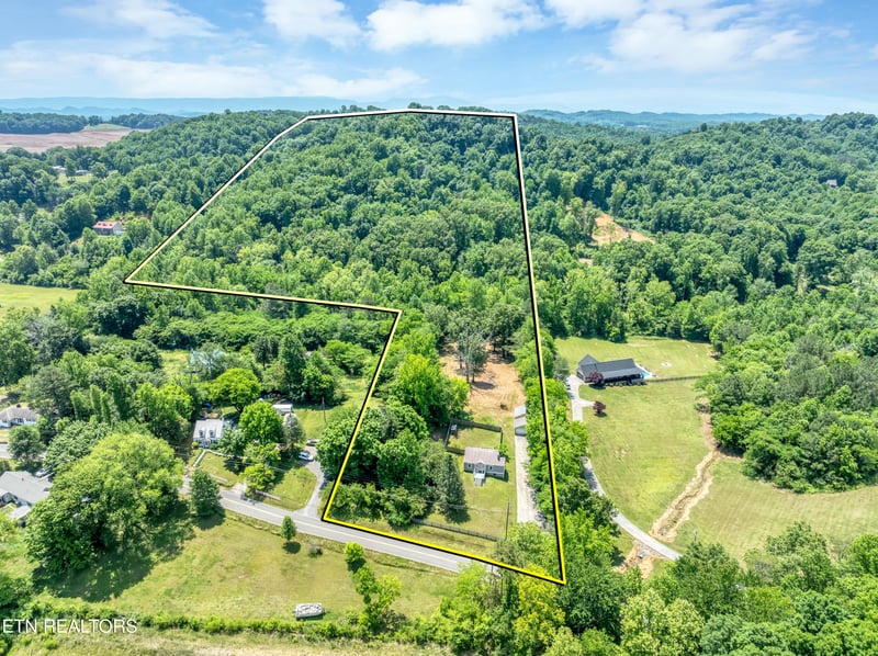 400 Slack Rd, Athens, TN 37303