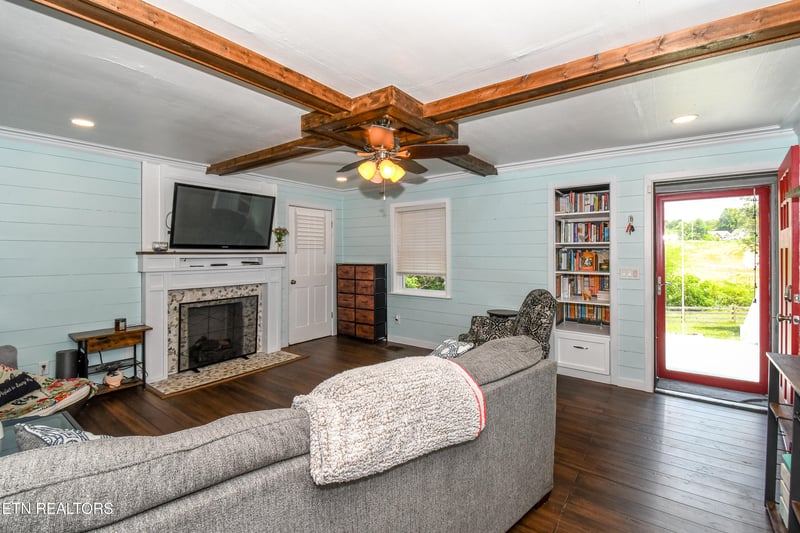 400 Slack Rd, Athens, TN 37303