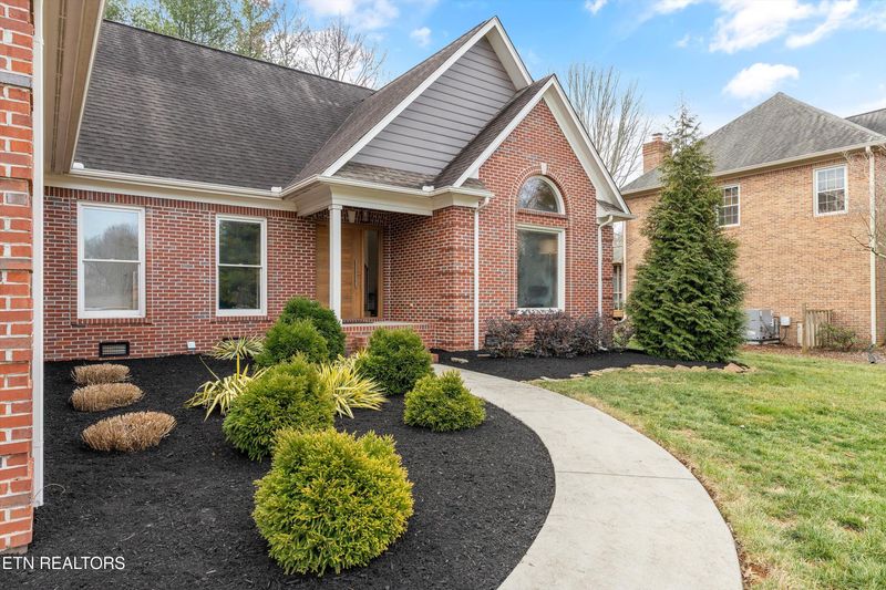 400 Sundown Rd, Knoxville, TN 37934