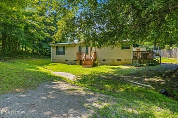 400 Wilkins Ave, Etowah, TN 37331