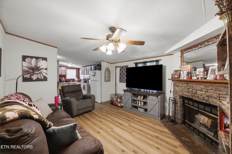 400 Wilkins Ave, Etowah, TN 37331