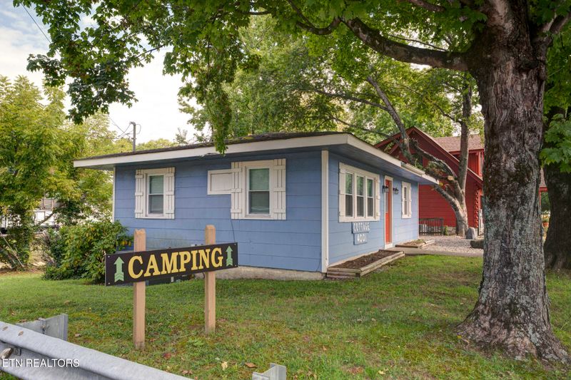 4001 S River Rd, Pigeon Forge, TN 37863