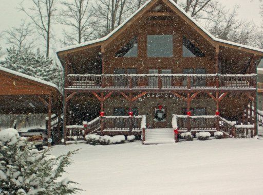 4008 Roundtop Dr, Sevierville, TN 37862
