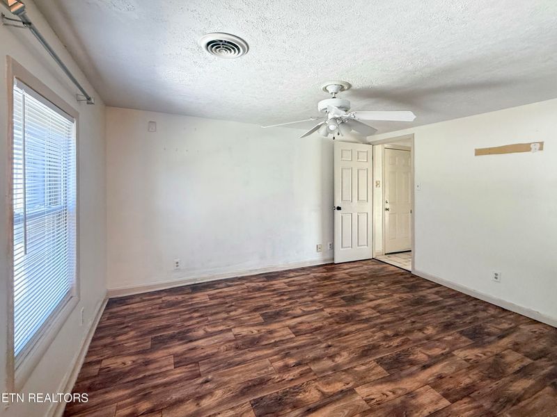 4008 Sam Cooper Ln, Knoxville, TN 37918