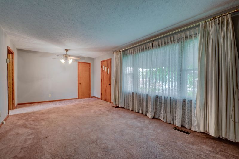 401 Highland Dr, Clinton, TN 37716