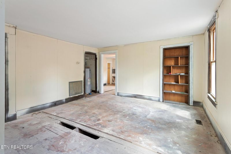 401 Morton Rd, Harriman, TN 37748