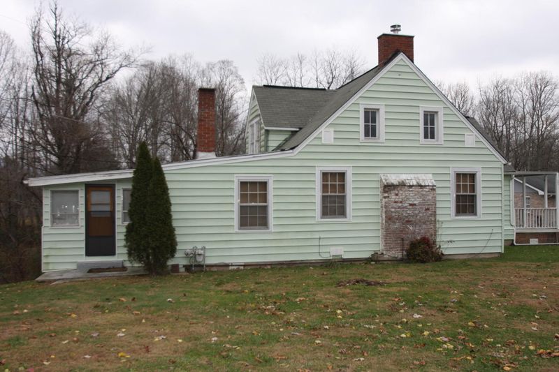401 Old Mill Rd, Wartburg, TN 37887