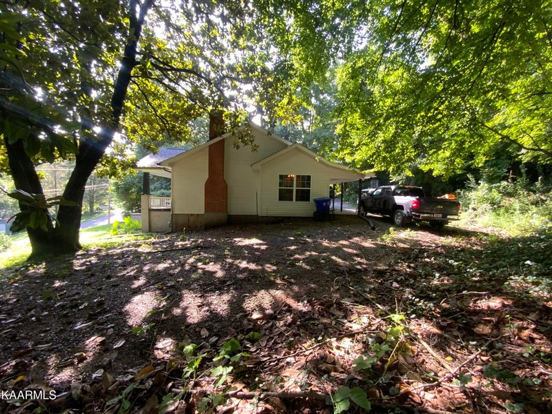 401 Overton St, Clinton, TN 37716