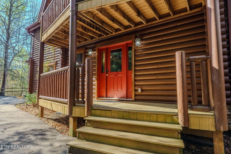 401 Pinnacle Vista Rd, Gatlinburg, TN 37738