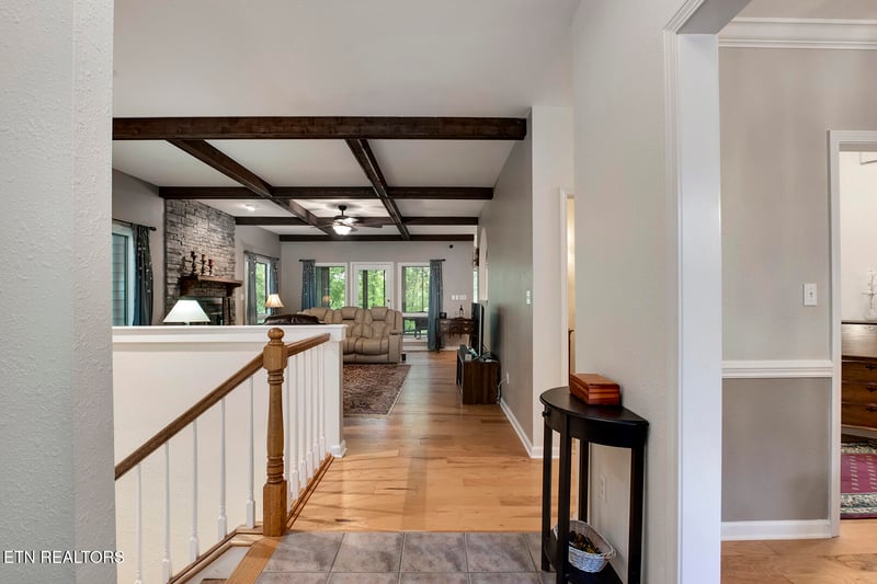 401 Shawnee Pl, Loudon, TN 37774
