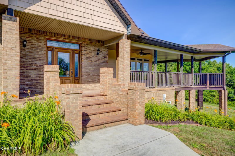 401 Thompson Bridge Rd, Maryville, TN 37801