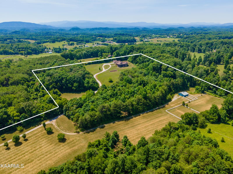 401 Thompson Bridge Rd, Maryville, TN 37801