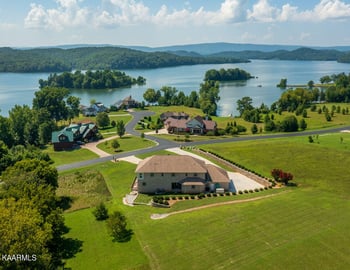 401 W Shore Dr, Rockwood, TN 37854