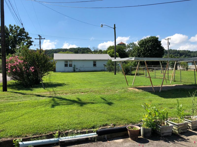 401 W Willson St, Niota, TN 37826