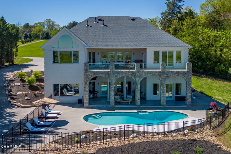 4011 Tidewater Rd, Louisville, TN 37777