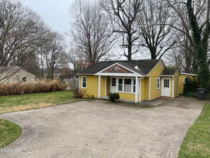 4012 Sutherland Ave, Knoxville, TN 37919