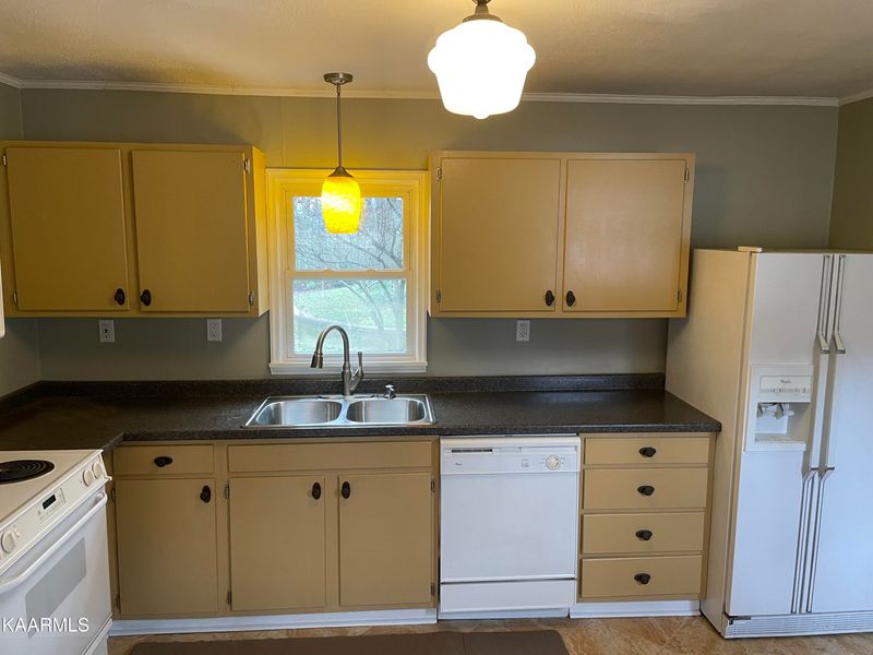 4012 Sutherland Ave, Knoxville, TN 37919