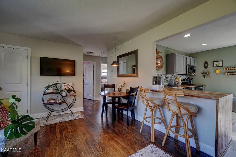 4012 Wayne Dr, Knoxville, TN 37914
