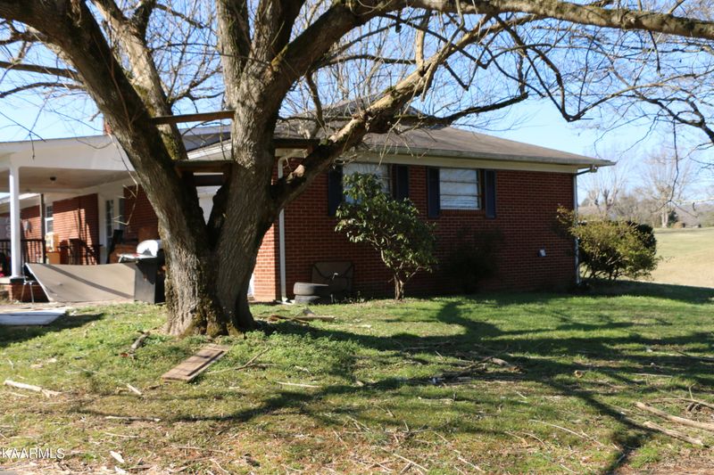 4014 Indian Ridge Rd, Blaine, TN 37709
