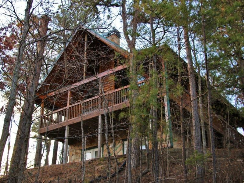 4015 Harold Witt Rd, Tellico Plains, TN 37385
