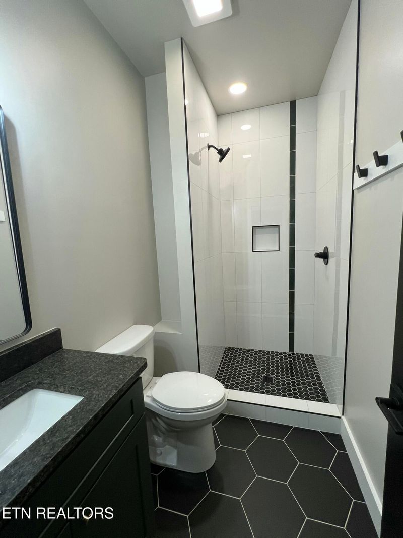 4016 Dollys Dr, Sevierville, TN 37876