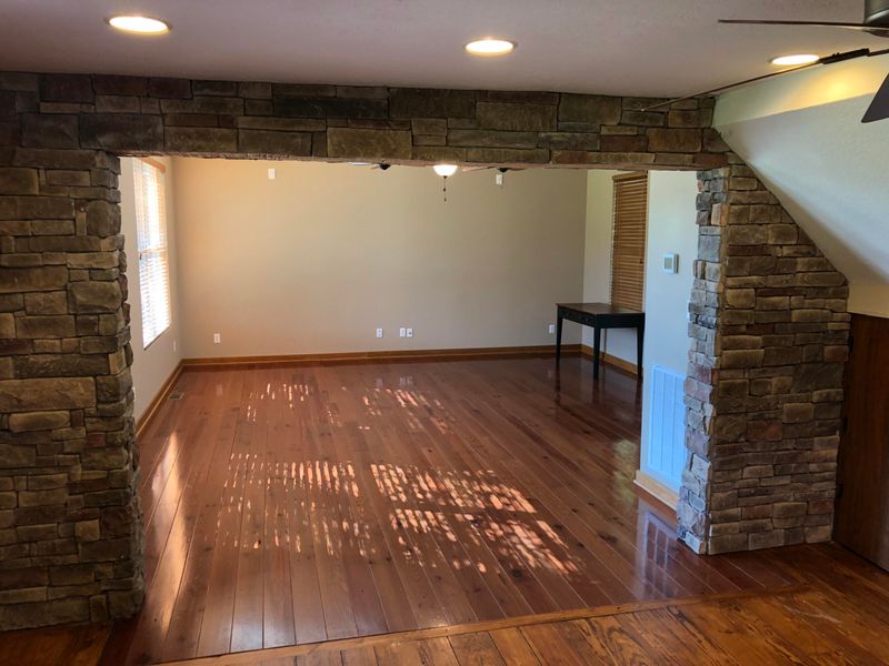 402 Bull Run Valley Dr, Heiskell, TN 37754